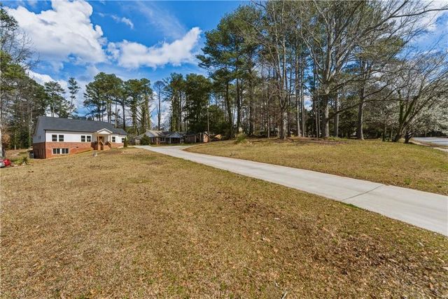 2515 Hogan Road, Atlanta, GA 30344