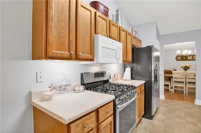 643 Spring Lake Court, Mobile, AL 36695