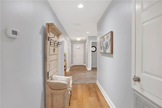 643 Spring Lake Court, Mobile, AL 36695
