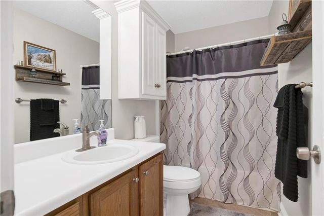 643 Spring Lake Court, Mobile, AL 36695