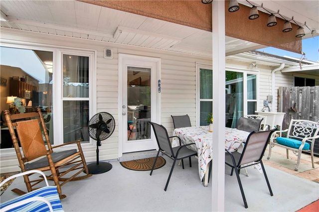 643 Spring Lake Court, Mobile, AL 36695