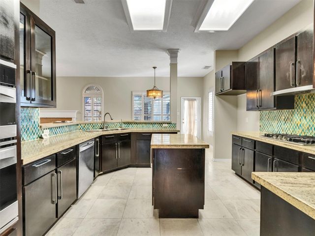 4414 Santee Drive, Baytown, TX 77521