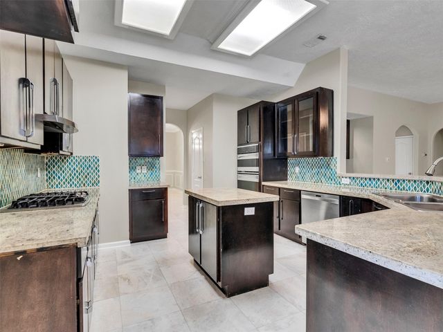 4414 Santee Drive, Baytown, TX 77521