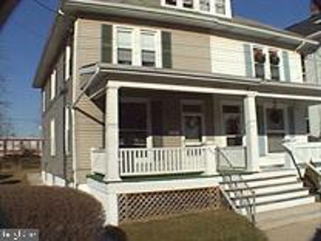 337 W MAPLE ST, Red Lion, PA 17356