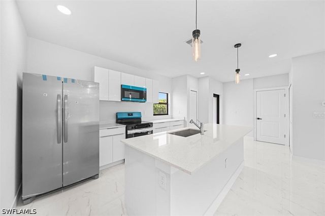 2811 1st St Sw, Lehigh Acres, FL 33976