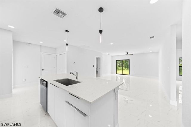 2811 1st St Sw, Lehigh Acres, FL 33976
