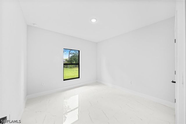 2811 1st St Sw, Lehigh Acres, FL 33976