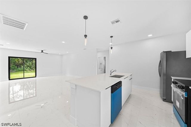 2811 1st St Sw, Lehigh Acres, FL 33976