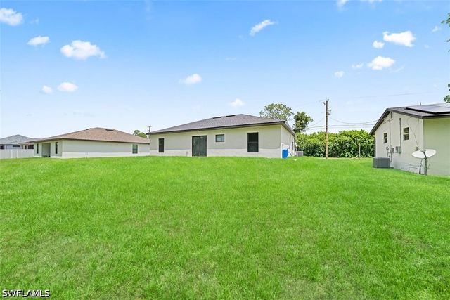 2811 1st St Sw, Lehigh Acres, FL 33976