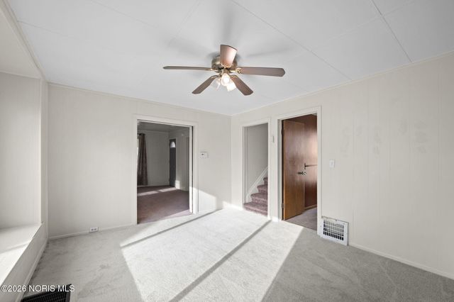 310 Jennings Road, Rossford, OH 43460