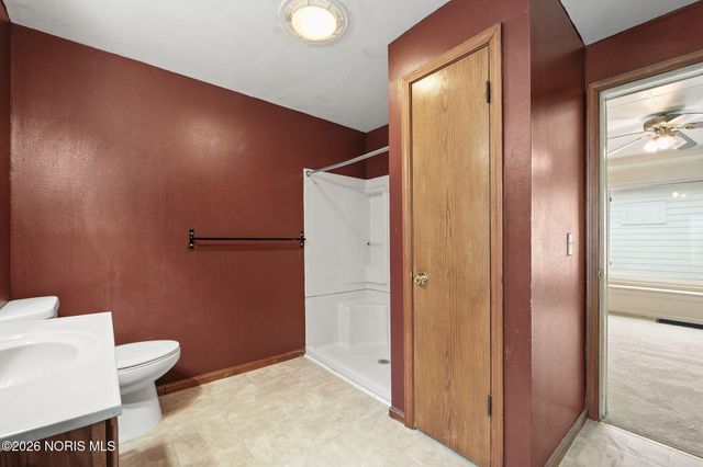 310 Jennings Road, Rossford, OH 43460