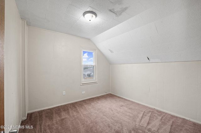 310 Jennings Road, Rossford, OH 43460