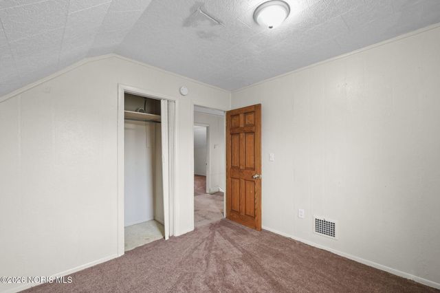 310 Jennings Road, Rossford, OH 43460