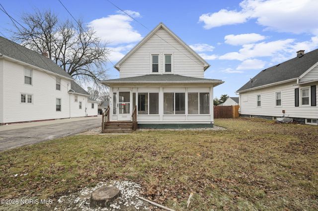 310 Jennings Road, Rossford, OH 43460