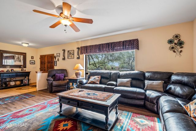11101 E Calle Vaqueros, Tucson, AZ 85749