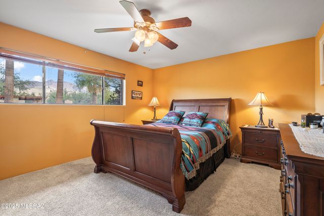 11101 E Calle Vaqueros, Tucson, AZ 85749