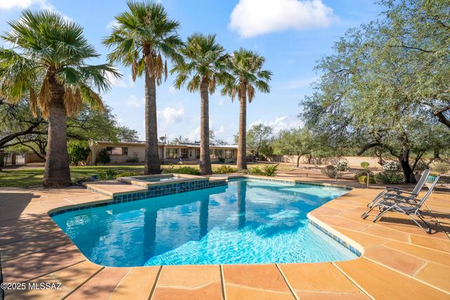 11101 E Calle Vaqueros, Tucson, AZ 85749