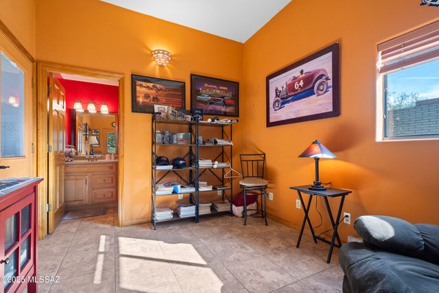 11101 E Calle Vaqueros, Tucson, AZ 85749