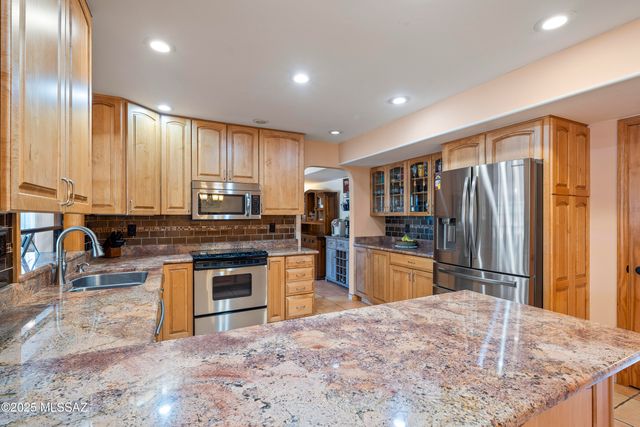 11101 E Calle Vaqueros, Tucson, AZ 85749