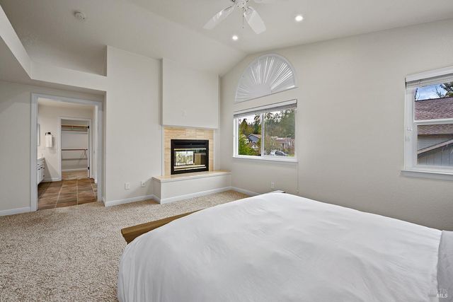 2490 Creek Meadow Dr, Santa Rosa, CA 95404