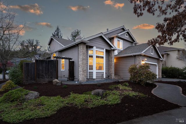 2490 Creek Meadow Dr, Santa Rosa, CA 95404