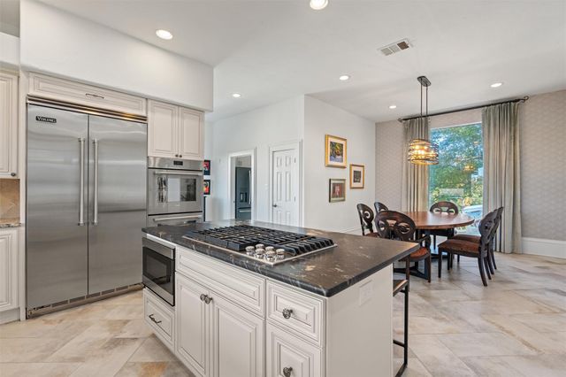 5706 Long CT, Austin, TX 78730