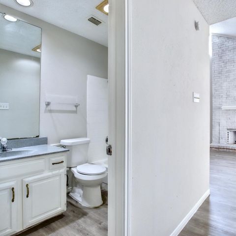 712 Via Miramonte, Mesquite, TX 75150