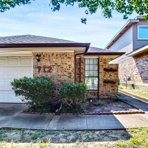 712 Via Miramonte, Mesquite, TX 75150