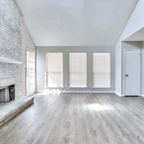 712 Via Miramonte, Mesquite, TX 75150