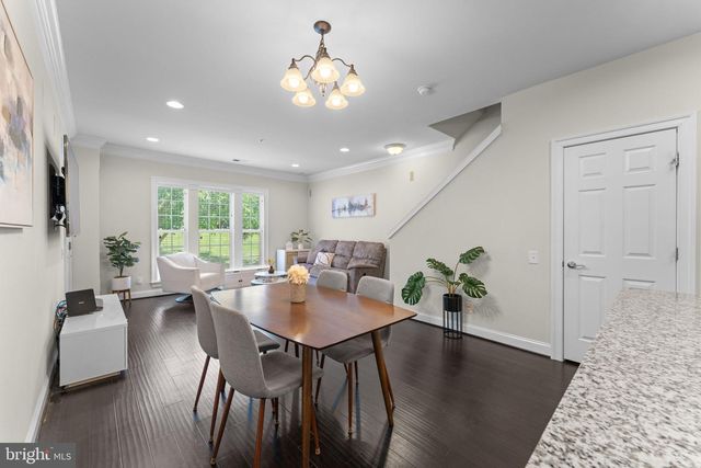 42831 BURRELL SQ, Ashburn, VA 20147