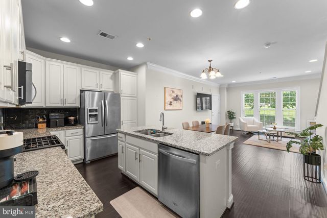 42831 BURRELL SQ, Ashburn, VA 20147