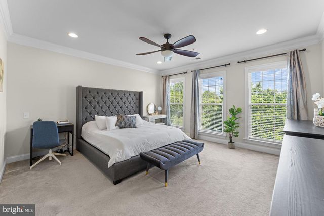 42831 BURRELL SQ, Ashburn, VA 20147