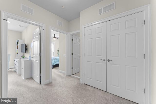 42831 BURRELL SQ, Ashburn, VA 20147
