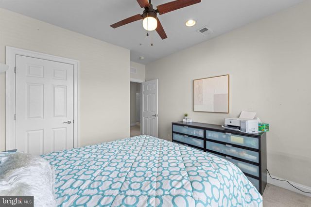 42831 BURRELL SQ, Ashburn, VA 20147