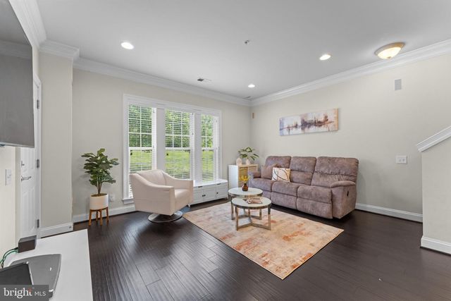 42831 BURRELL SQ, Ashburn, VA 20147