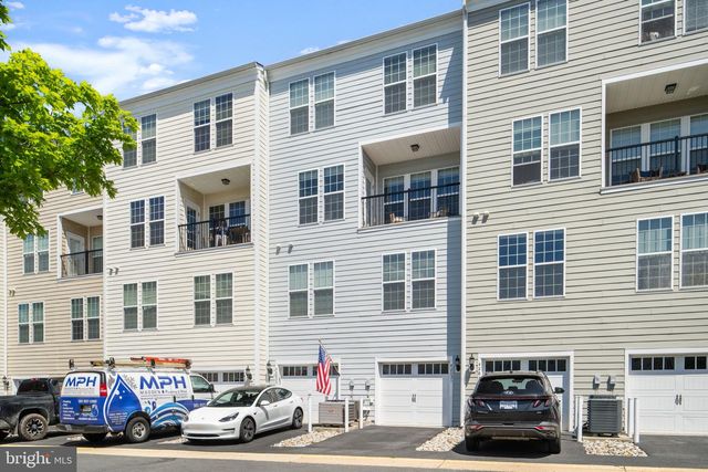 42831 BURRELL SQ, Ashburn, VA 20147