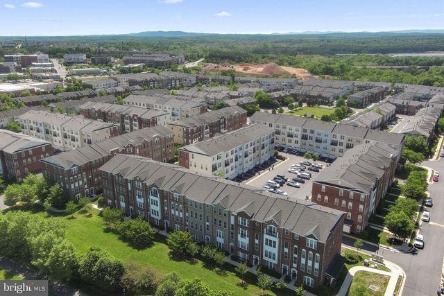 42831 BURRELL SQ, Ashburn, VA 20147