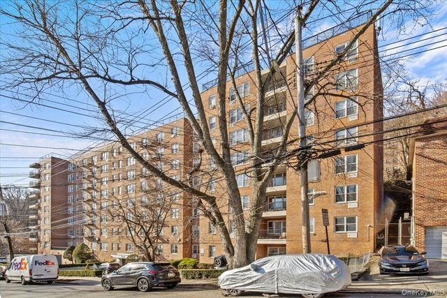 5425 Valles Avenue 2M, Bronx, NY 10471