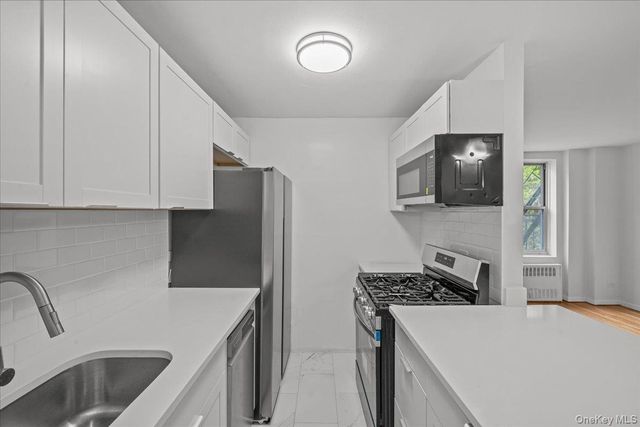 5425 Valles Avenue 2M, Bronx, NY 10471