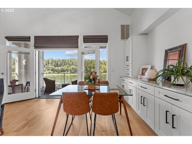 525 Se MARION St 21, Portland, OR 97202