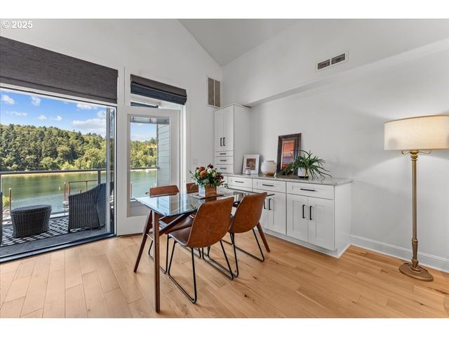 525 Se MARION St 21, Portland, OR 97202