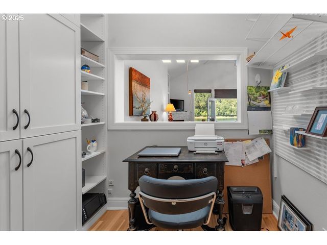 525 Se MARION St 21, Portland, OR 97202