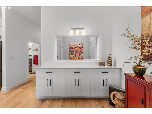 525 Se MARION St 21, Portland, OR 97202