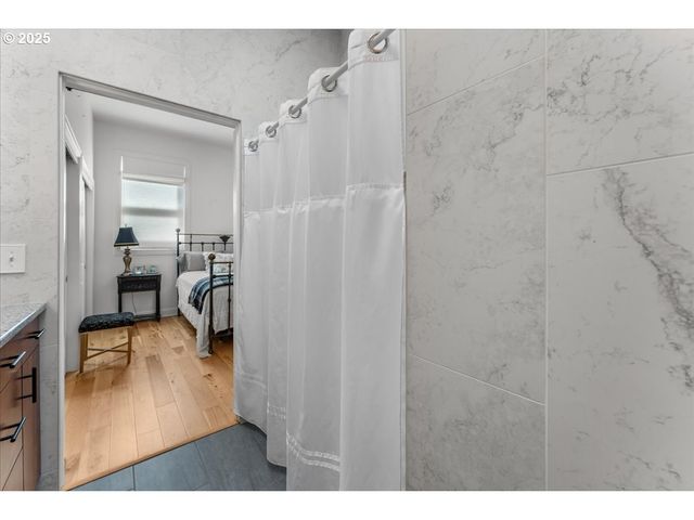 525 Se MARION St 21, Portland, OR 97202