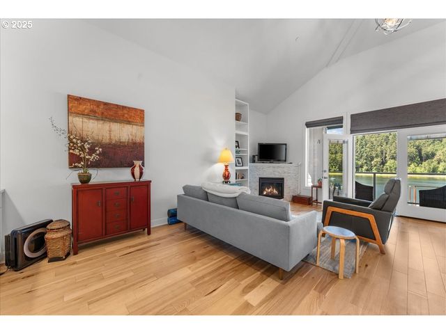 525 Se MARION St 21, Portland, OR 97202