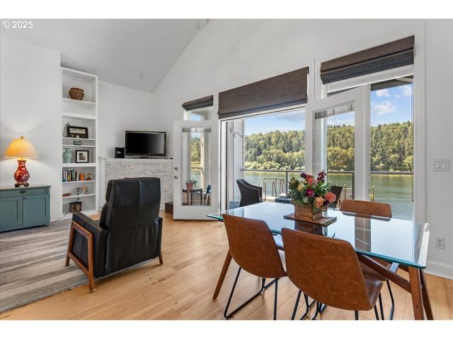 525 Se MARION St 21, Portland, OR 97202