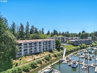 525 Se MARION St 21, Portland, OR 97202