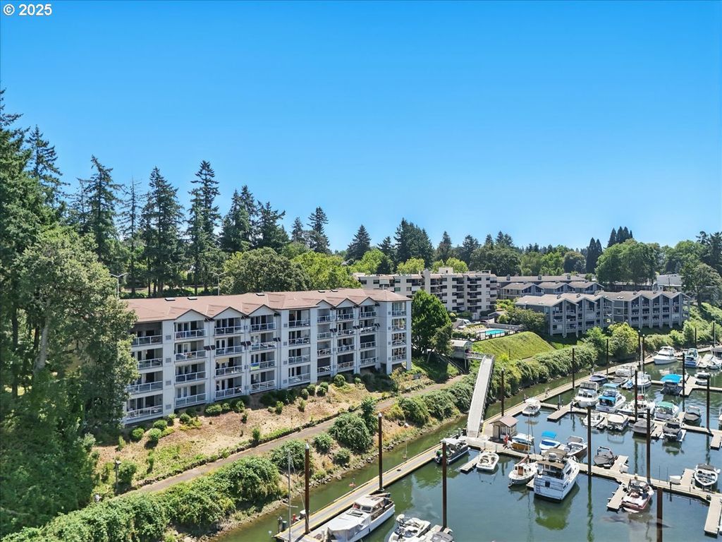 525 Se MARION St 21, Portland, OR 97202