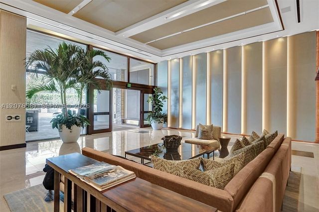 5875 Collins Ave 903, Miami Beach, FL 33140