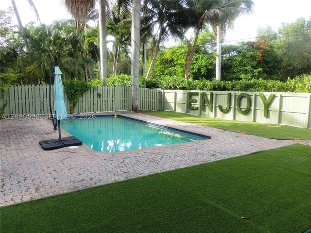 3525 E Fairview St, Miami, FL 33133